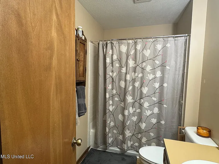 89 Twin Oaks Dr — Photo 7