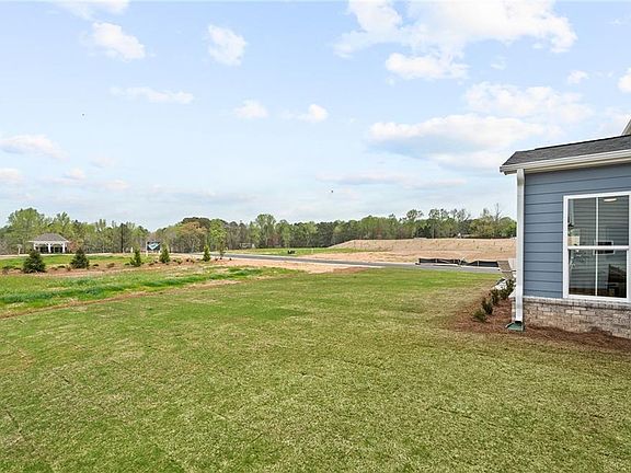 2nd image of 5260 Birch Valley Rd