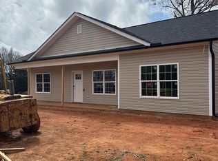 231 Hampton St S, Jefferson, SC 29718