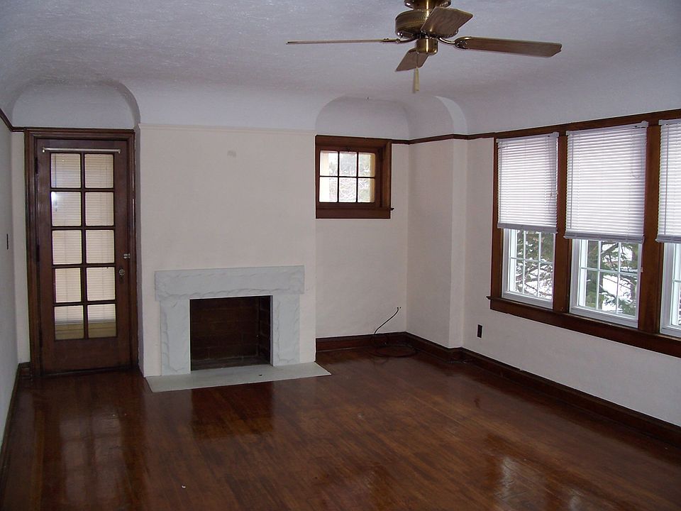 Upstairs Living room