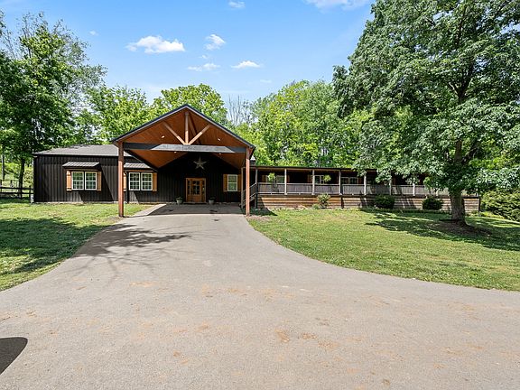 4th image of 4303 Moore Ln