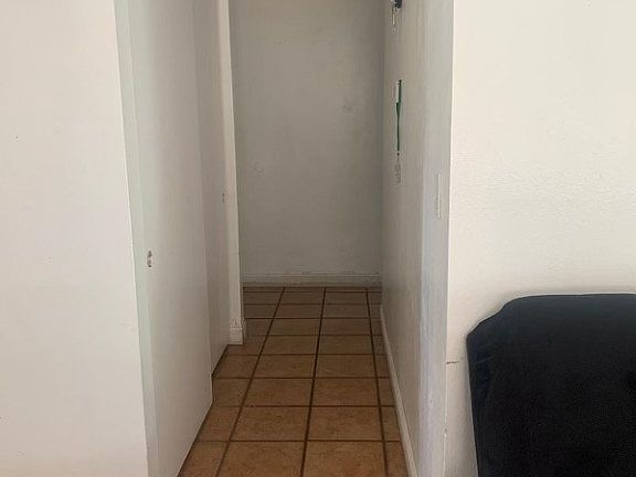 4th image of 5366 Martingale Ct