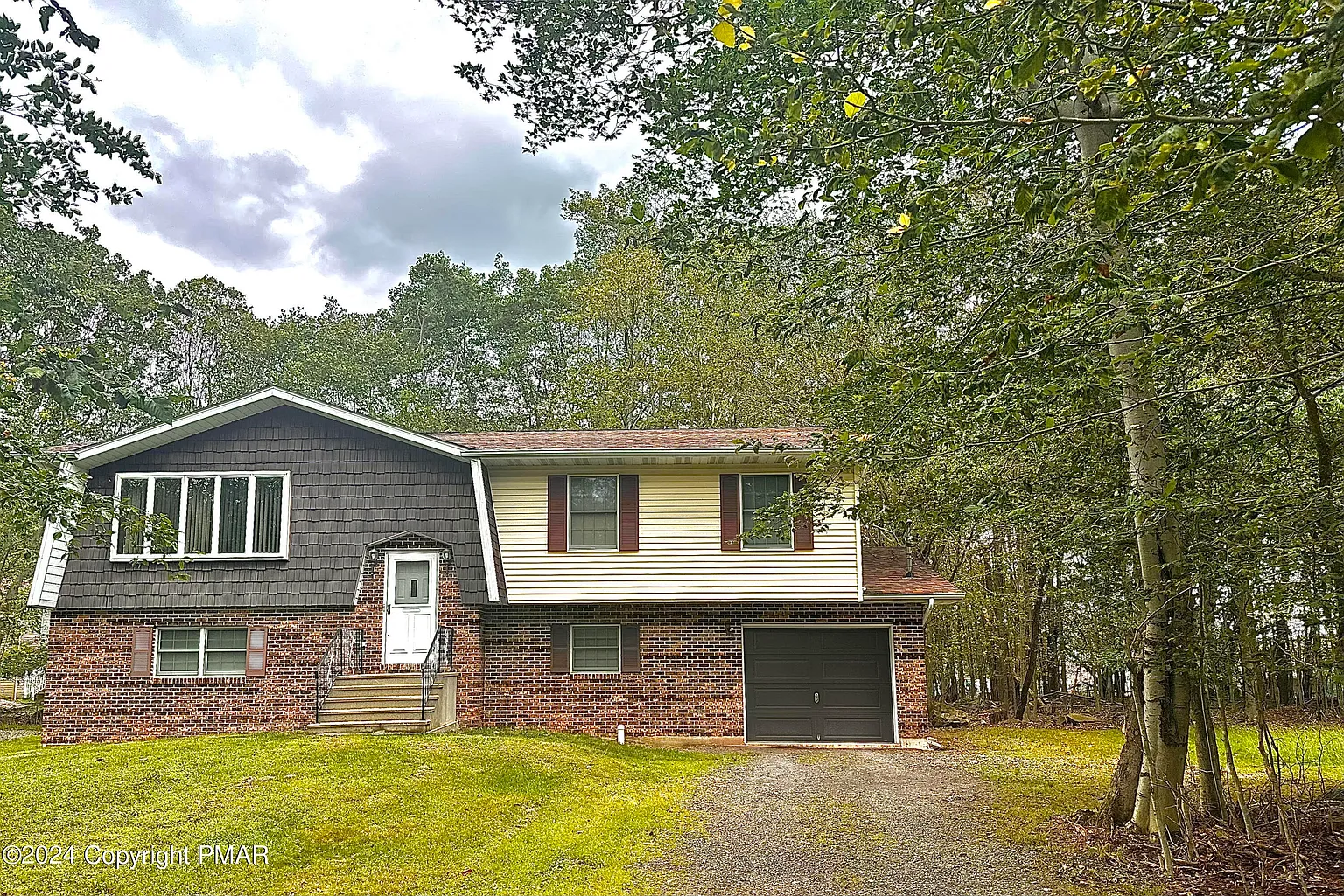 1191 Country Place Dr photo 1