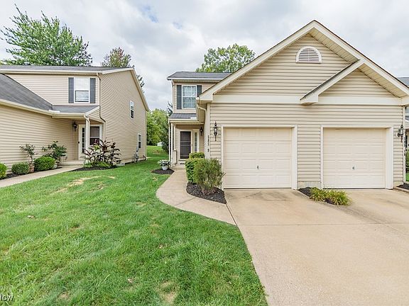 2nd image of 585 Birch Hill Dr Unit 9