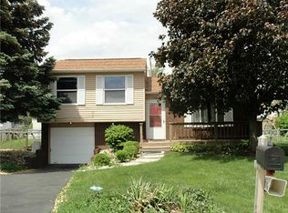 7330 Starridge Ct, Perrysburg, OH 43551