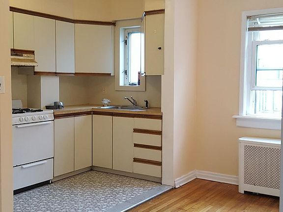 4th image of 58-38 80th Street