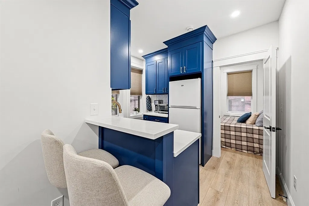 2 bed, $3,700 — Photo 2