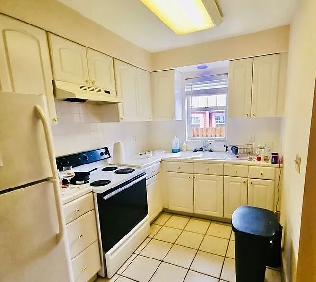 14 Hamilton Heath Dr #B — Photo 6