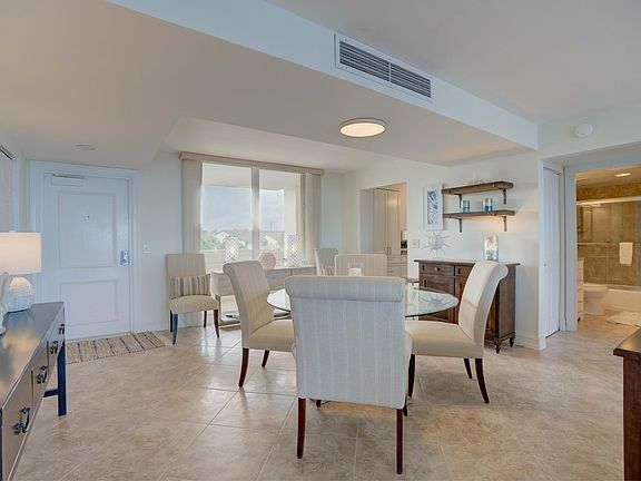 2nd image of 132 Lakeshore Drive #420