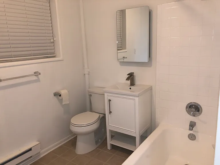 2508 Cliffbourne Pl NW #1 — Photo 9