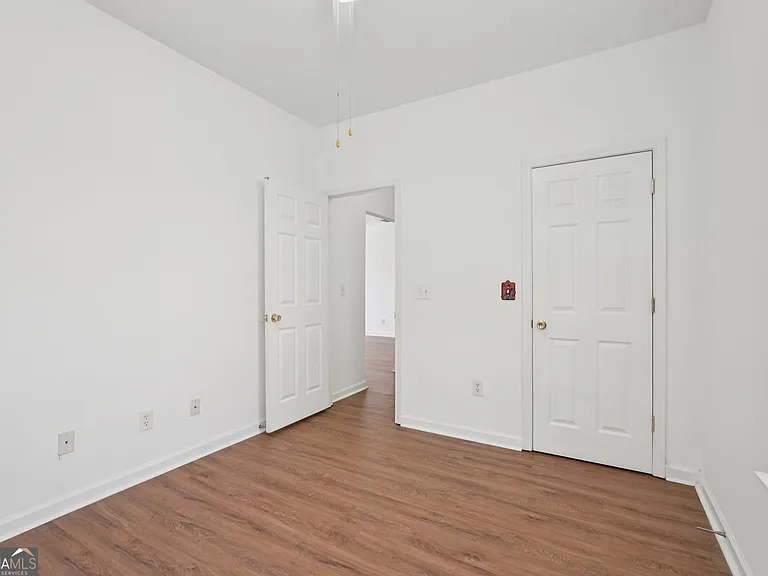 2596 Bates St SE — Photo 32