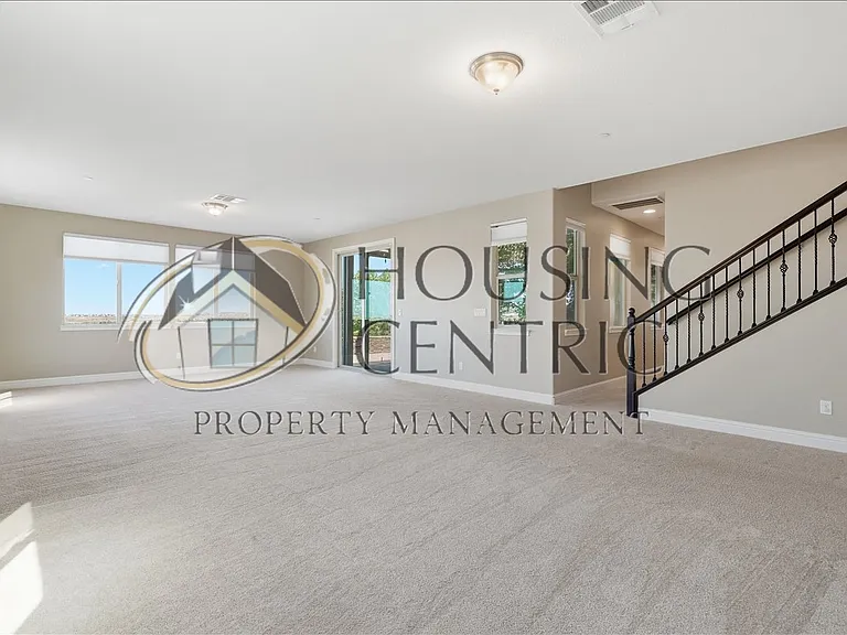 7242 Breaker Point Way — Photo 37