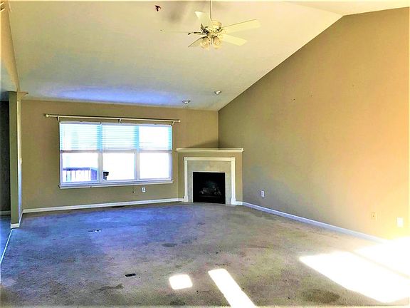 2nd image of 1354 Cairns Ct