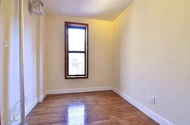 Rented by Executive Towers  | media 2