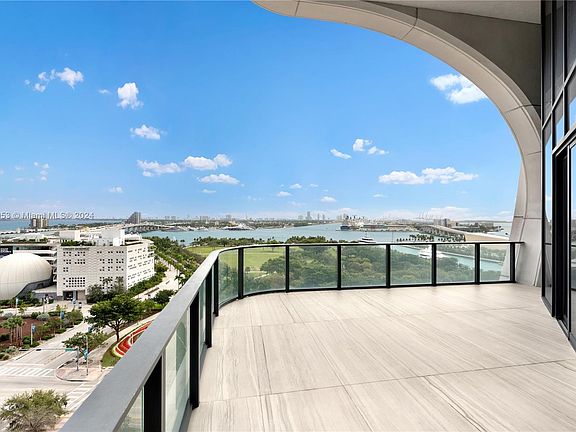 2nd image of 1000 Biscayne Blvd Unit 1202