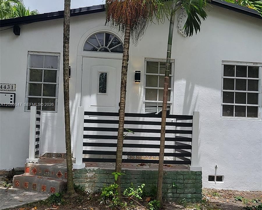 1st image of 4431 SW 10th St
