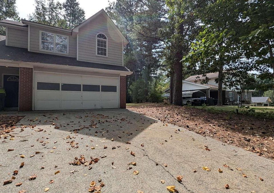 1st image of 3553 Hogan Dr NW