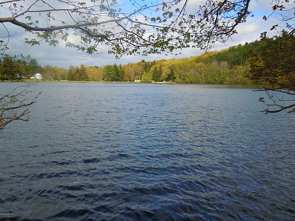 4th image of Lakewood Ct