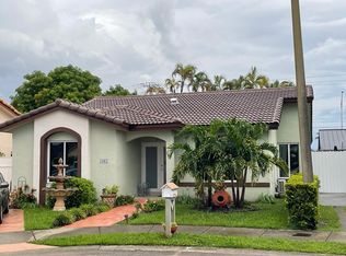 1061 SW 142nd Ct, Miami, FL 33184