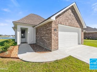 202 Long Creek Ln, Scott, LA 70583