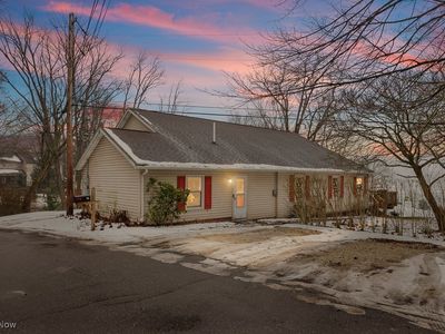 81 Cherry Dr NW, North Canton, OH, 44720