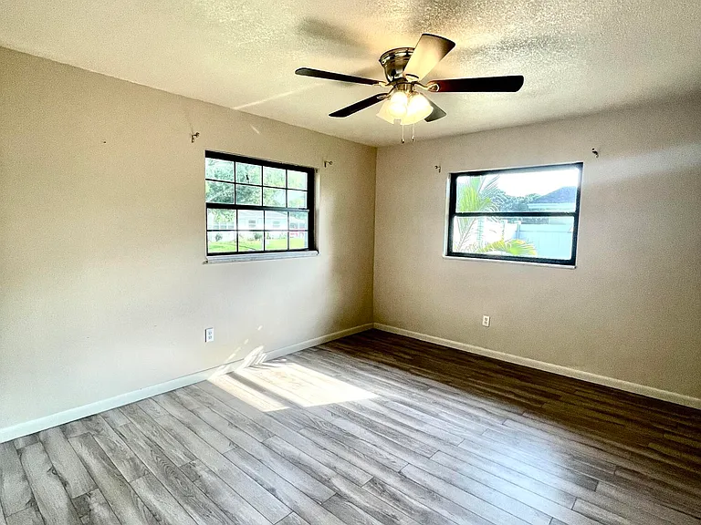 3025 Briarwood Ln — Photo 31