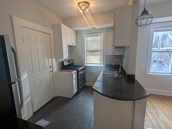 2nd image of 2121 N Campbell Ave APT 2F
