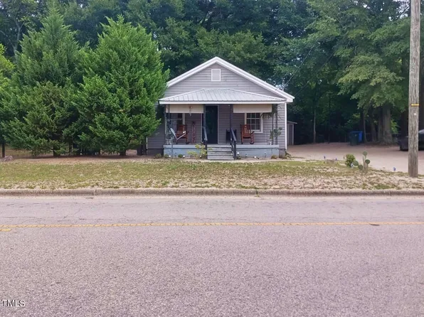 1601 Camden Rd, Fayetteville, NC 28306