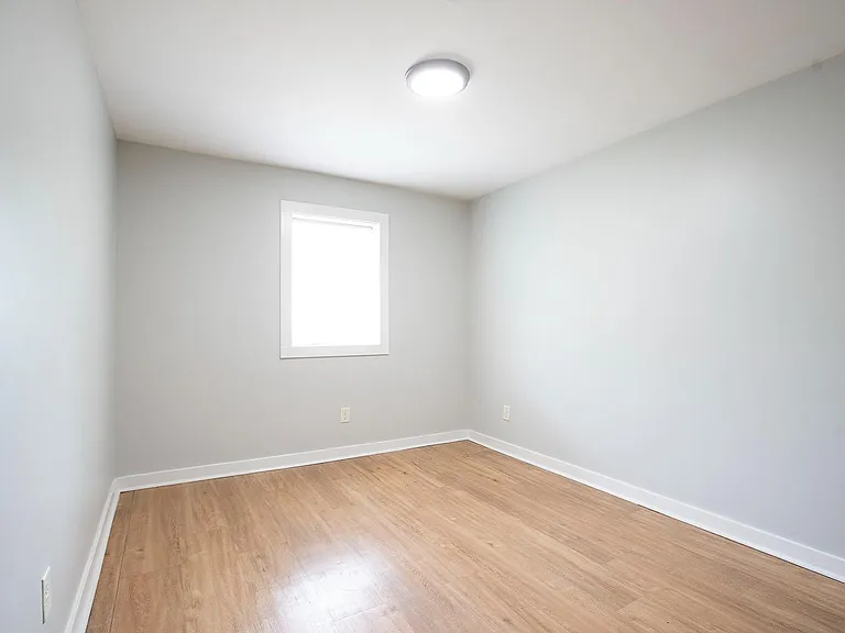Unit Photo