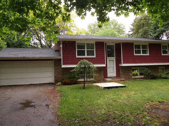 1st image of 243 Devon Rd