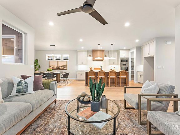 3rd image of 13366 N Spring Creek Way