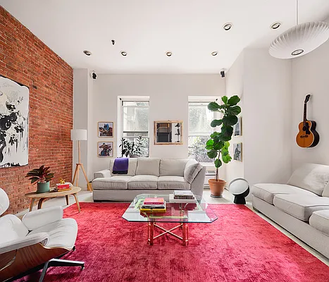 Sold by Compass | media 1