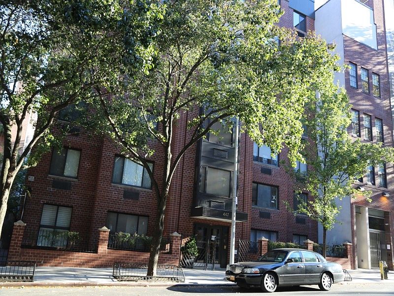 1st image of 447 W 45th St APT 2B