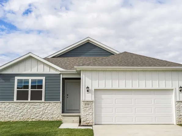 16510 Clay St, Bennington, NE 68007