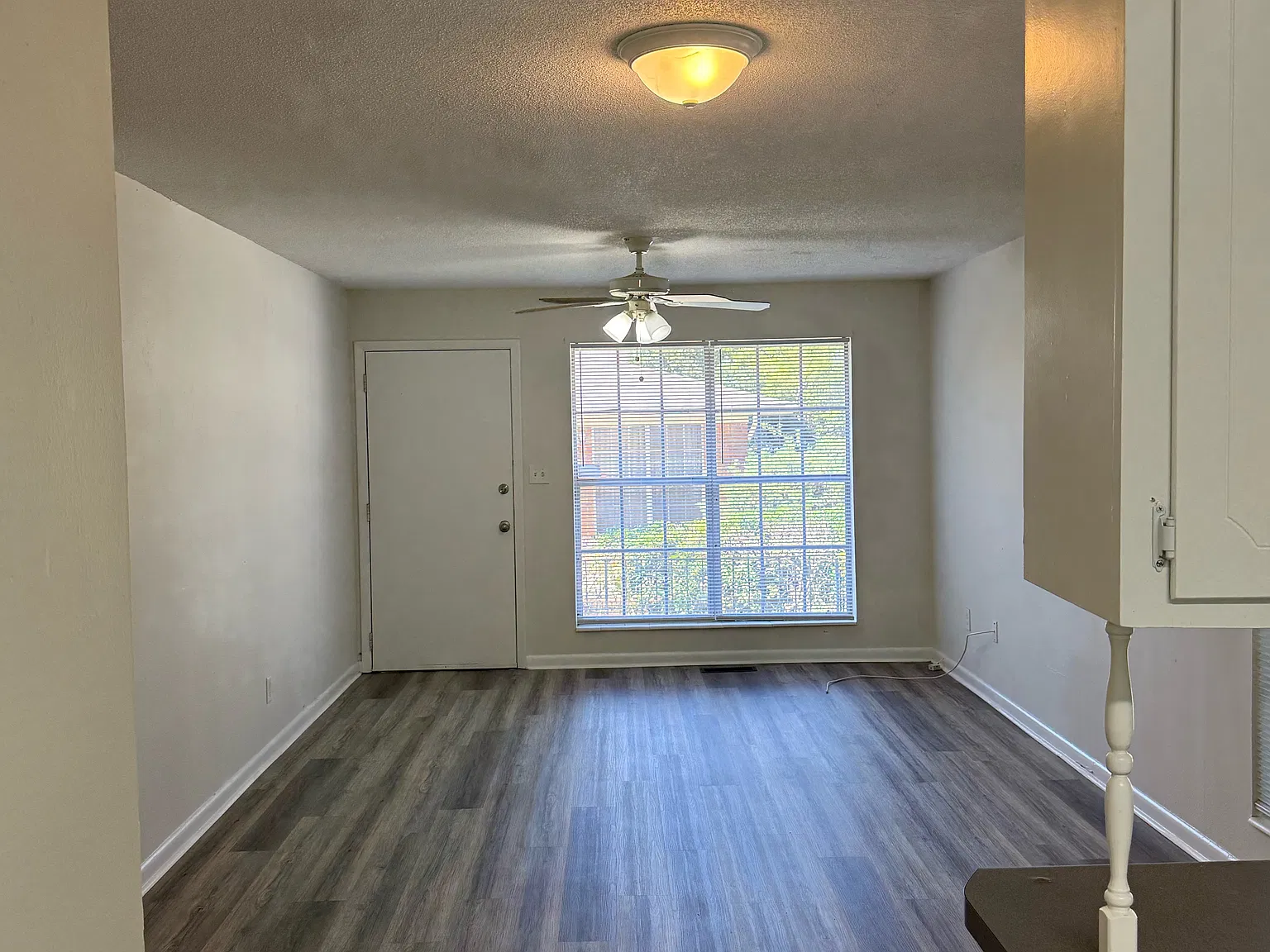 OB - 33 — Photo 2