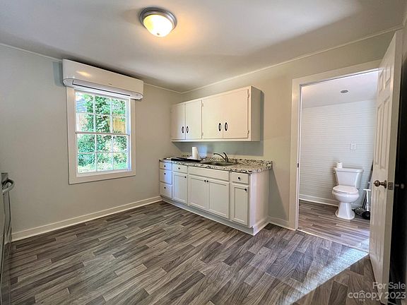 4th image of 1302 Rankin Ave
