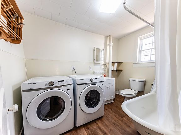 3rd image of 321 Manning St