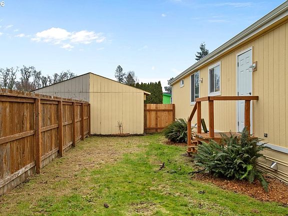 3rd image of 9874 Golf Club Rd SE Unit 82