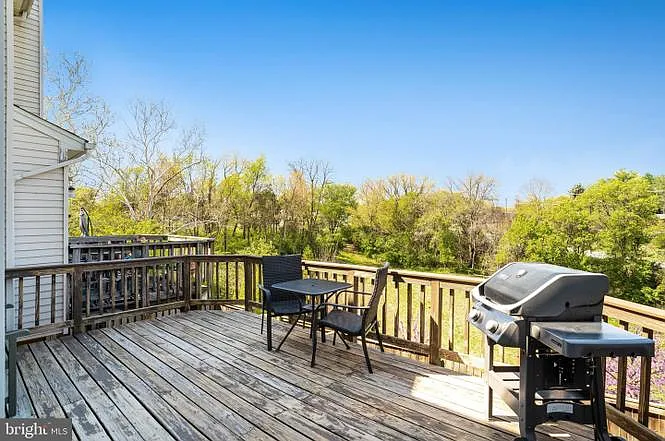 3936 Kernstown Ct — Photo 10