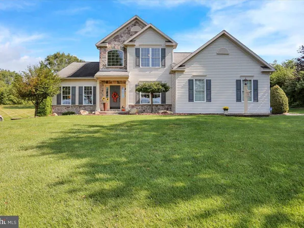 199 Point Rd, Wernersville, PA 19565
