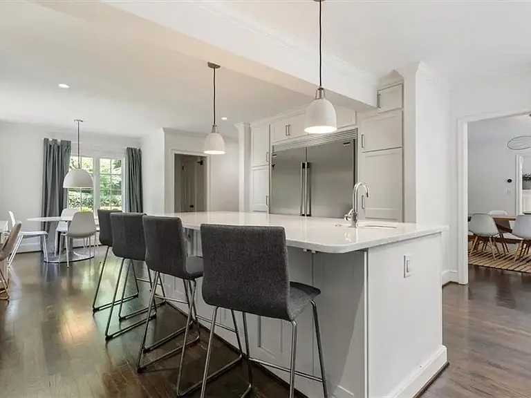 3825 Peachtree Dunwoody Rd NE — Photo 85