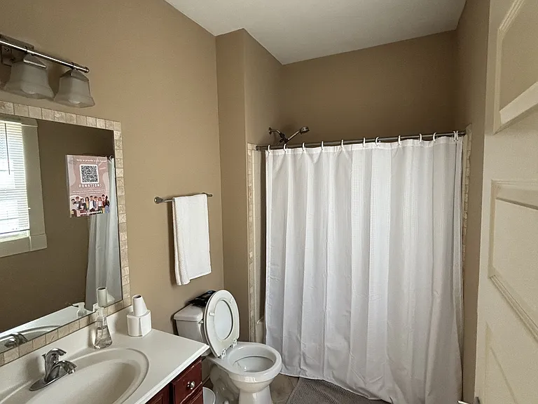 2432 N Illinois St #2 — Photo 7