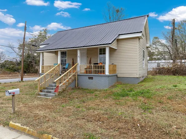 208 N Sloan St, Clinton, SC 29325