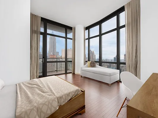 Sold by Sotheby's International Realty | media 23