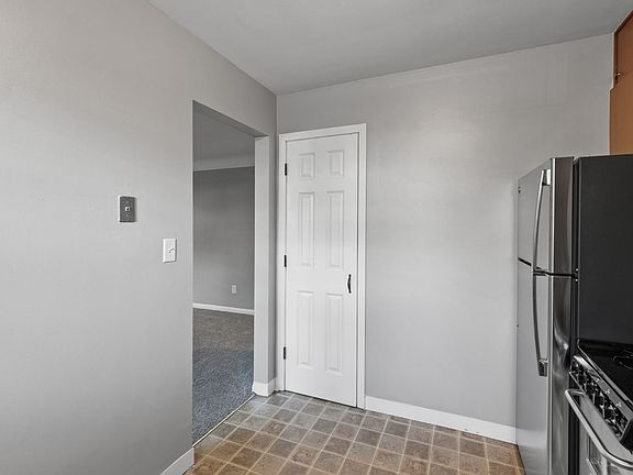 4th image of 1009 Randolph Ave APT 2