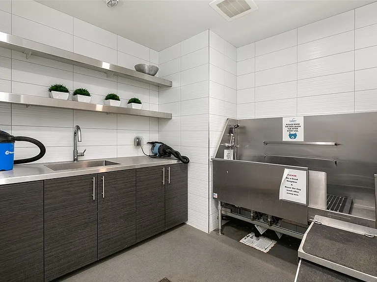1321 Seneca St #1708 — Photo 42