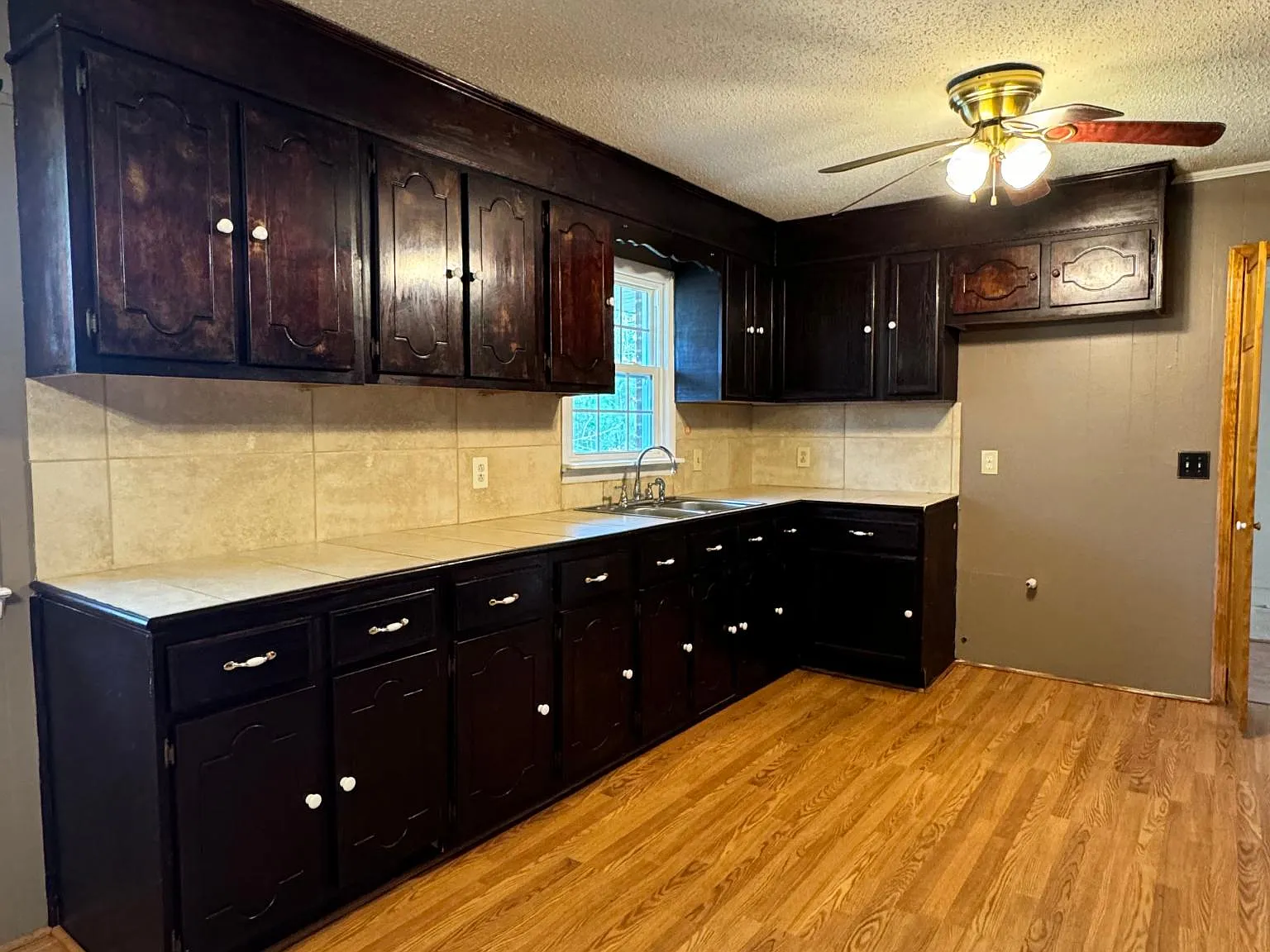 245 Springdale Hghts Rd — Photo 3