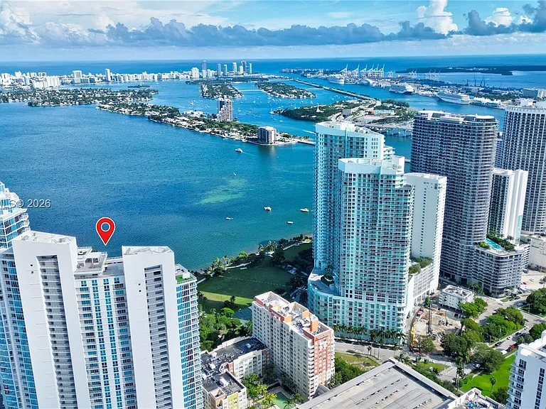 2020 N Bayshore Dr #1905 — Photo 4