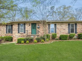 8224 Alvin Ct, Little Rock, AR 72227