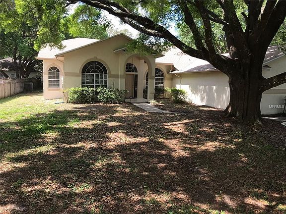 2nd image of 12310 Knight Pl